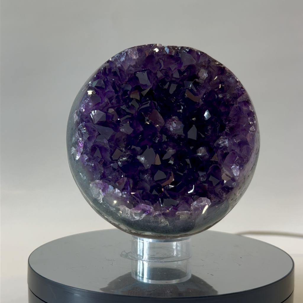Sphère druse d’améthyste qualité extra AAA Brésil 1145g violet