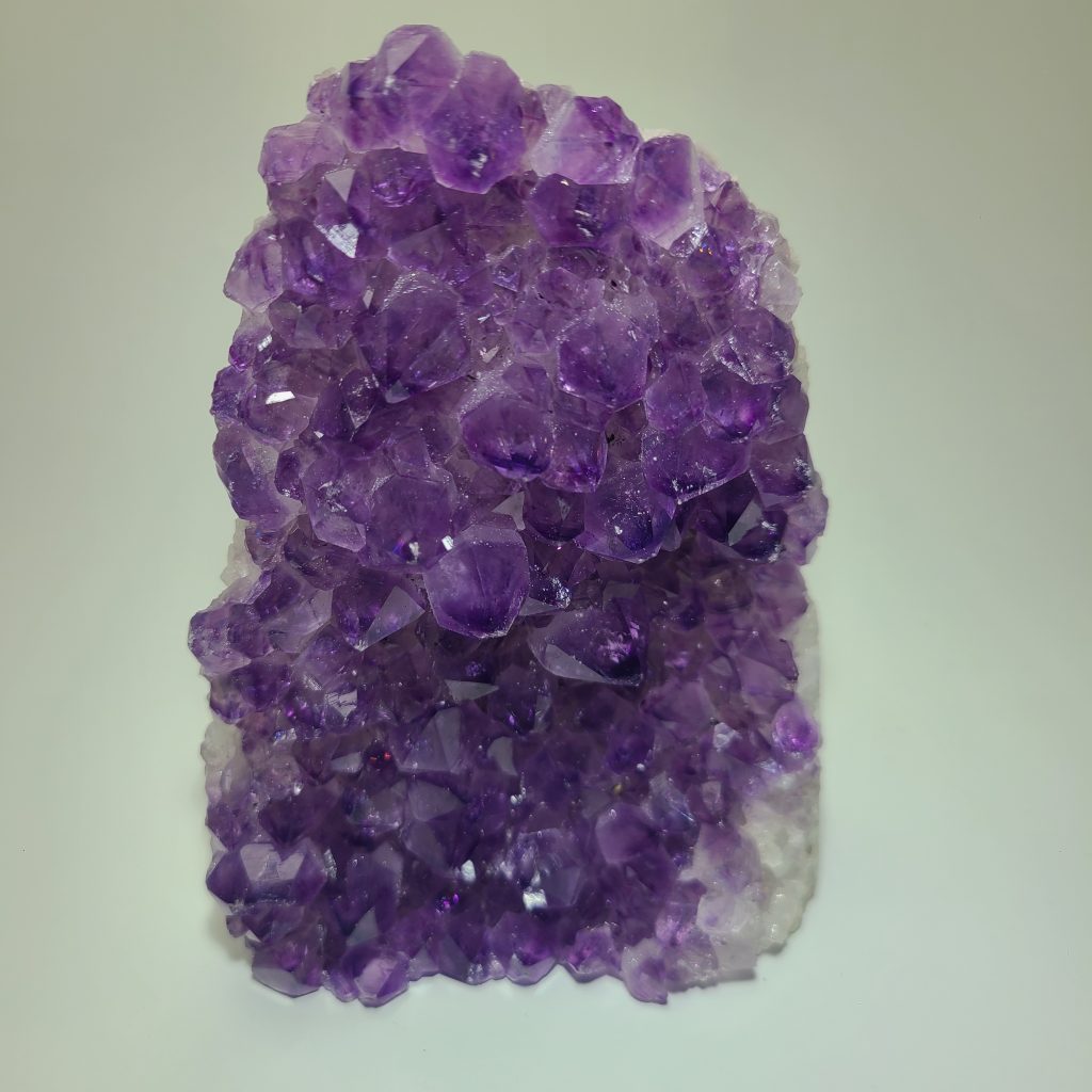 Druse d’améthyste naturelle AA du Brésil 13 cm 785 g