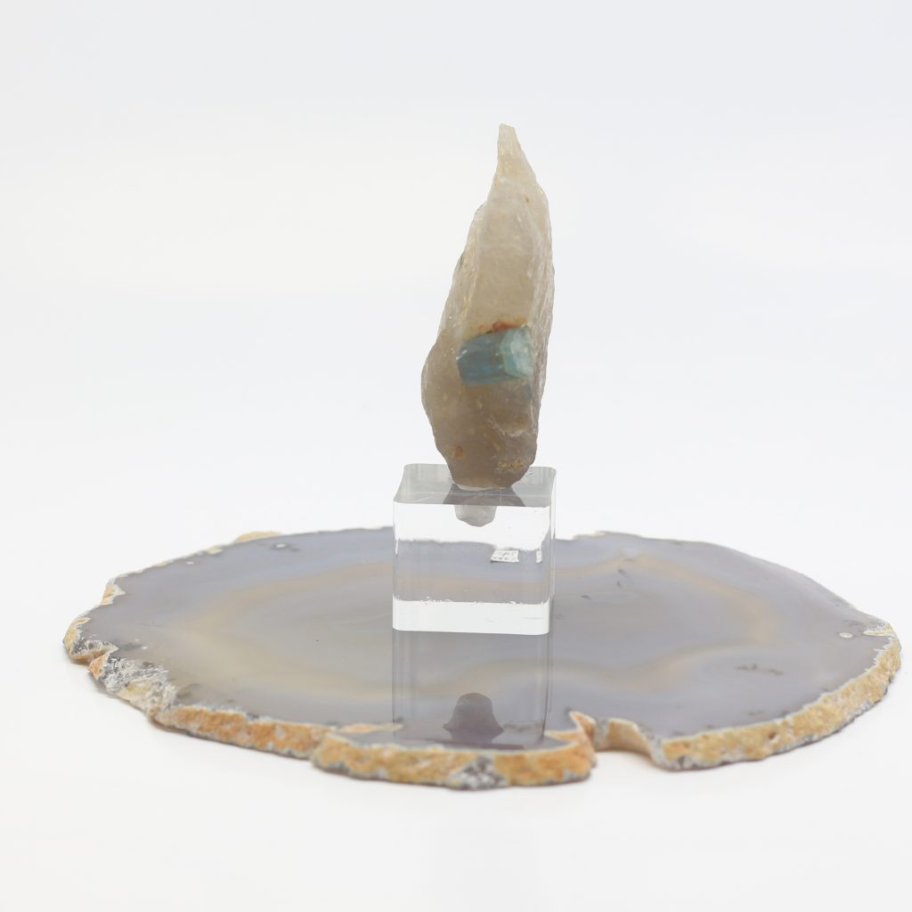 aigue-marine naturelle sur matrice de quartz du Brésil qualité AA