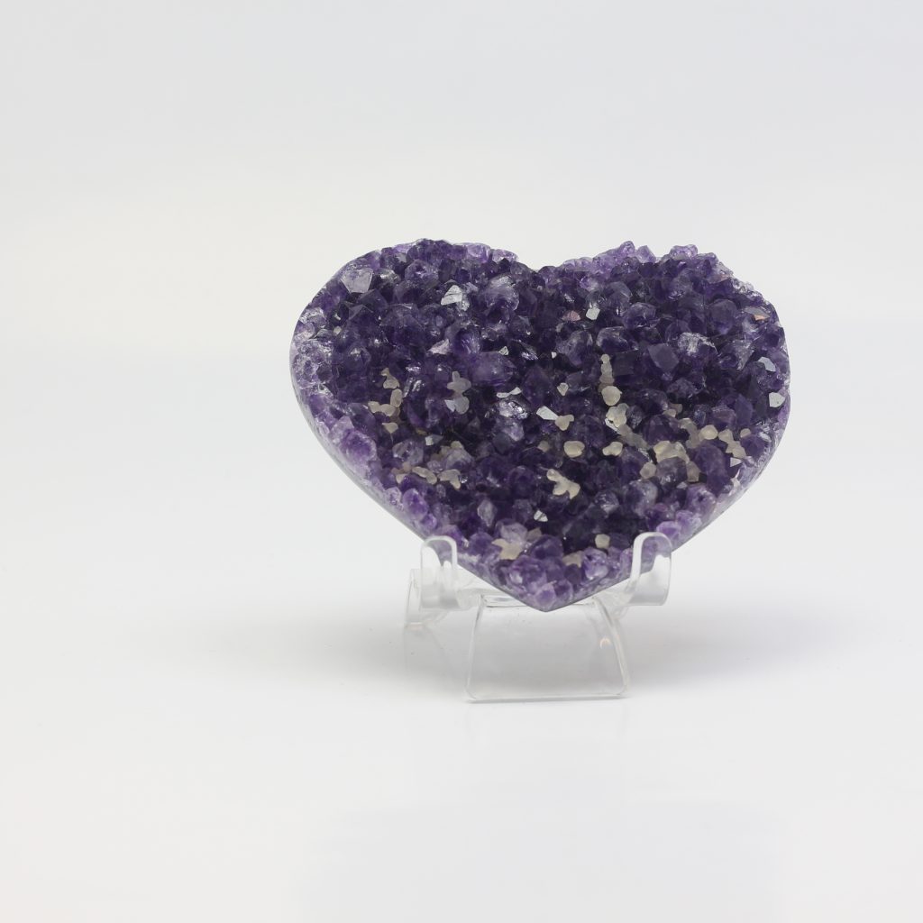 Cœur en druse d’améthyste avec calcite rare AAA du Brésil 9 cm 193 g