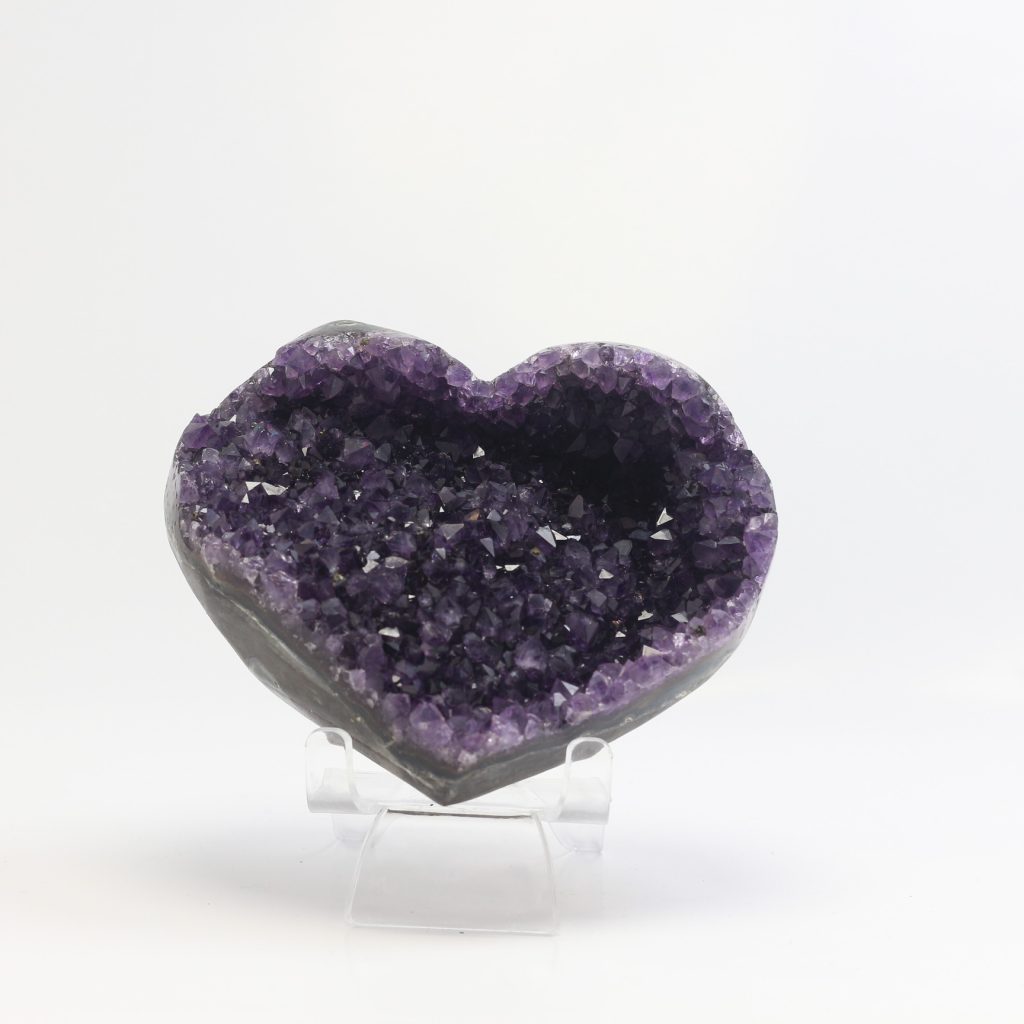 Cœur en druse d’améthyste brute du Brésil, violet intense, qualité AAA, 730 g